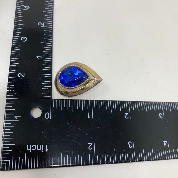 Vintage 1980's Oversized Earrings Blue Crystal Teardrop Gold Tone Pierced Mogul - Picture 5 of 6